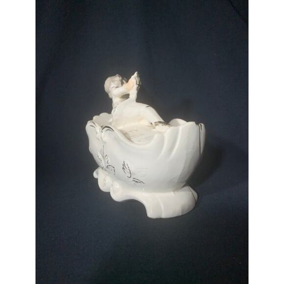 Vintage Porcelain Dish with Victorian Boy On Lid by Tilso - Picture 5 of 12